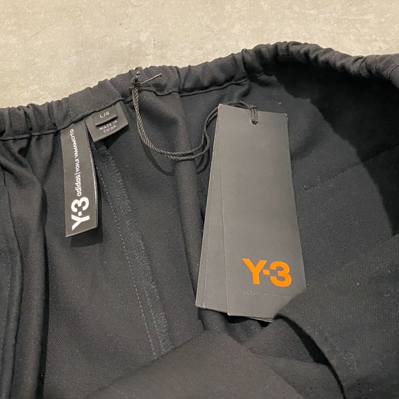 Y-3 Craft Shorts - NWT SS20 - Sold out everywhere - Picture 4 of 9